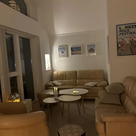 Strandhuset * Лёккен