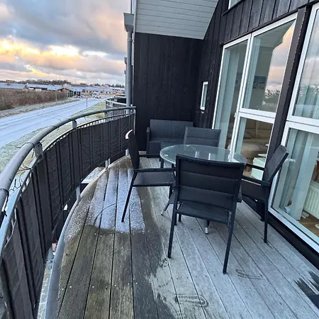 Strandhuset * Лёккен